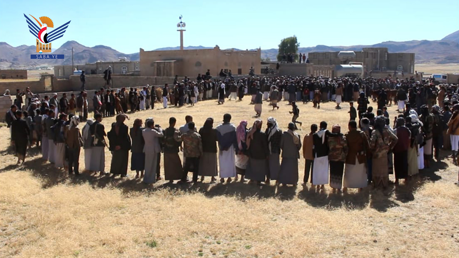 نجحت جهود قبلية ورسمية بمحافظة ذمار في إنهاء قضية قتل بين آل النجيمي وآل المنيفي في مديرية ميفعة عنس استمرت 17 عاماً